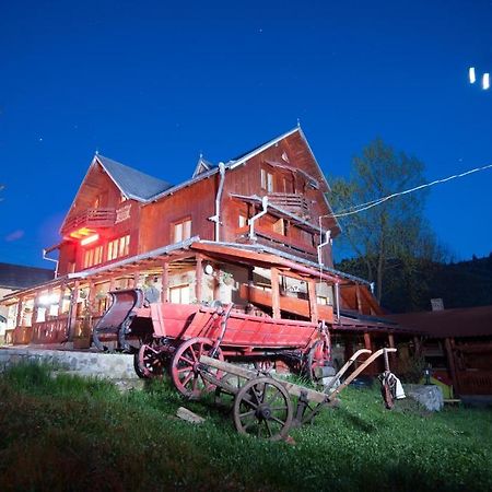 Hotel Pension Lucia Bucovina Vama  Esterno foto