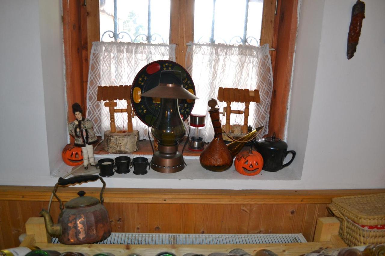 Hotel Pension Lucia Bucovina Vama  Esterno foto