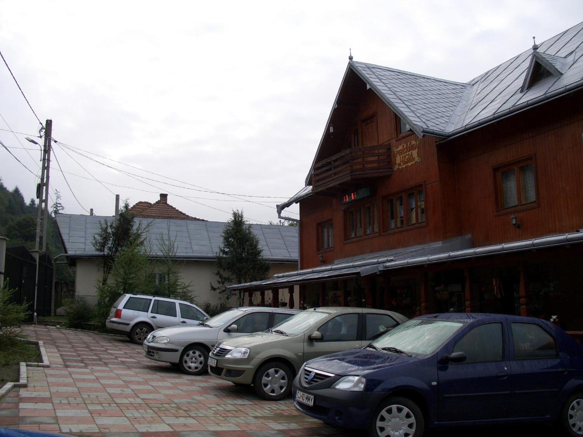 Hotel Pension Lucia Bucovina Vama  Esterno foto